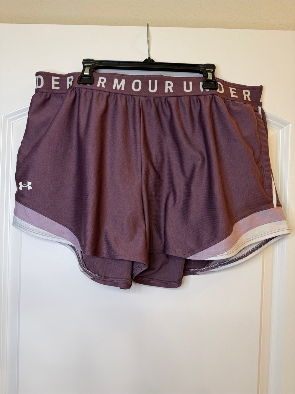 Under Armour Tech 3” Play Up Shorts
